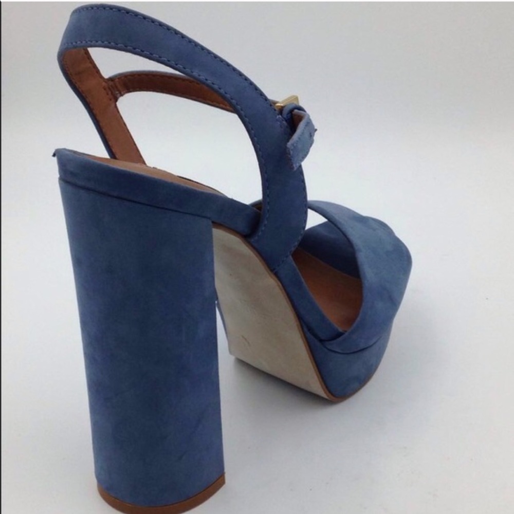 Steve Madden Blue Chunky high heels - Picture 2 of 3